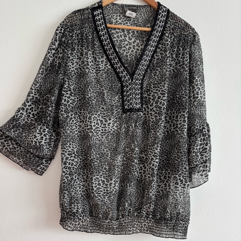 Evolution Embellished Black and White 3/4 Sleeve Blouse animal print summer fall